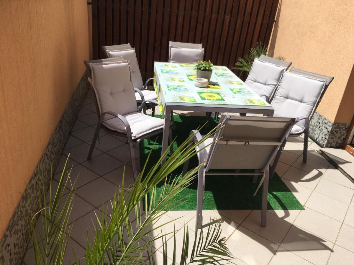 Apartman Slunecnice S Terasou تشيسكي بوديوفيتسه المظهر الخارجي الصورة